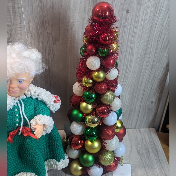 VINTAGE AND NEWER CHRISTMAS BUNDLE LOT - Picture 8 of 13